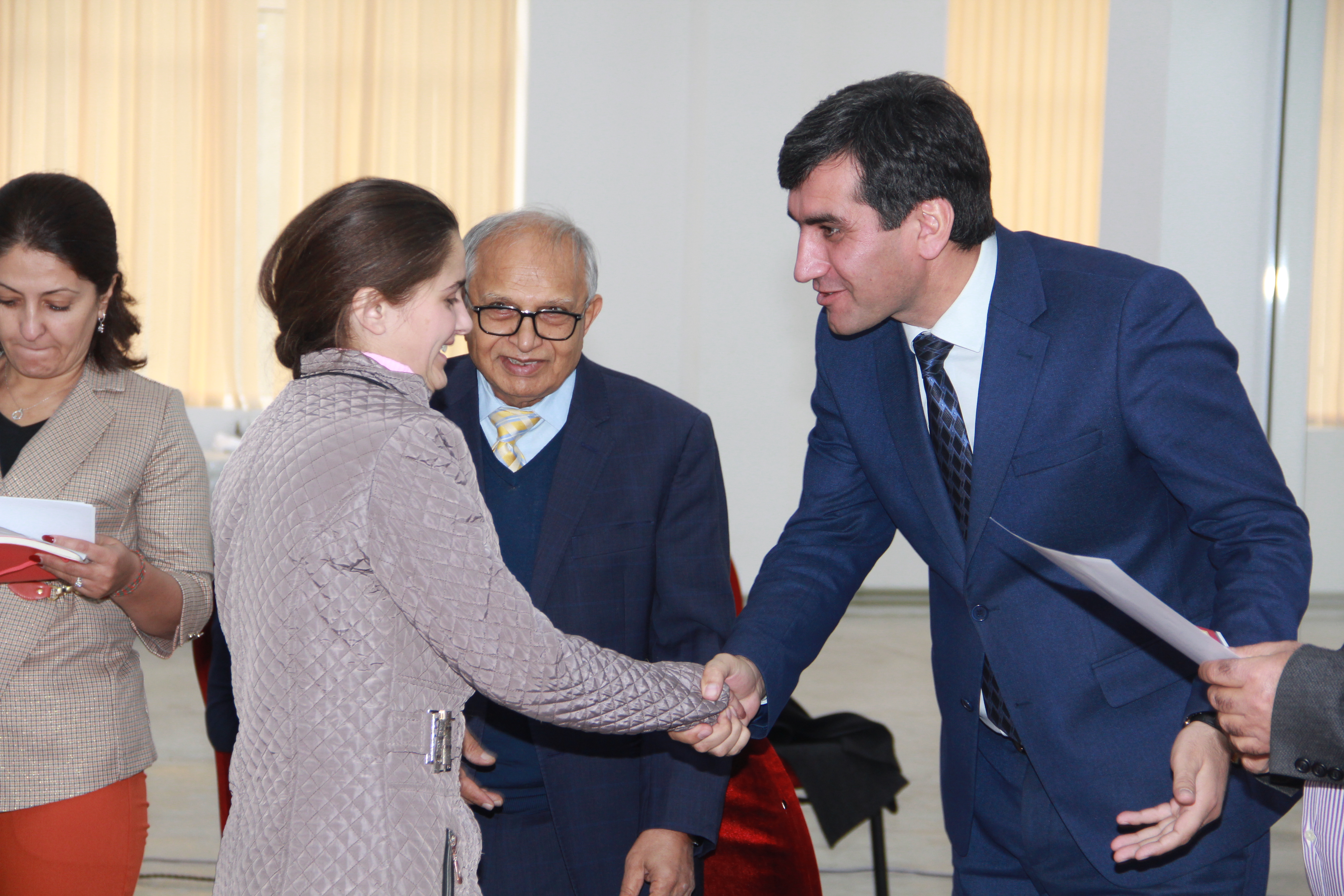 Дастгирии маблағи таҳсил